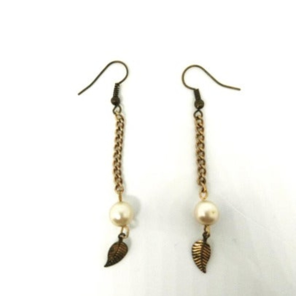 Gold Leaf Earring